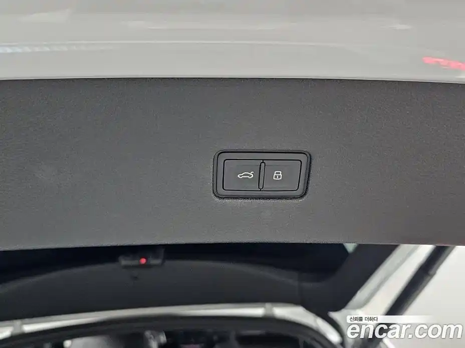 Audi Q8 2023 3.0 гидро в Москве № 1618319, фото 20