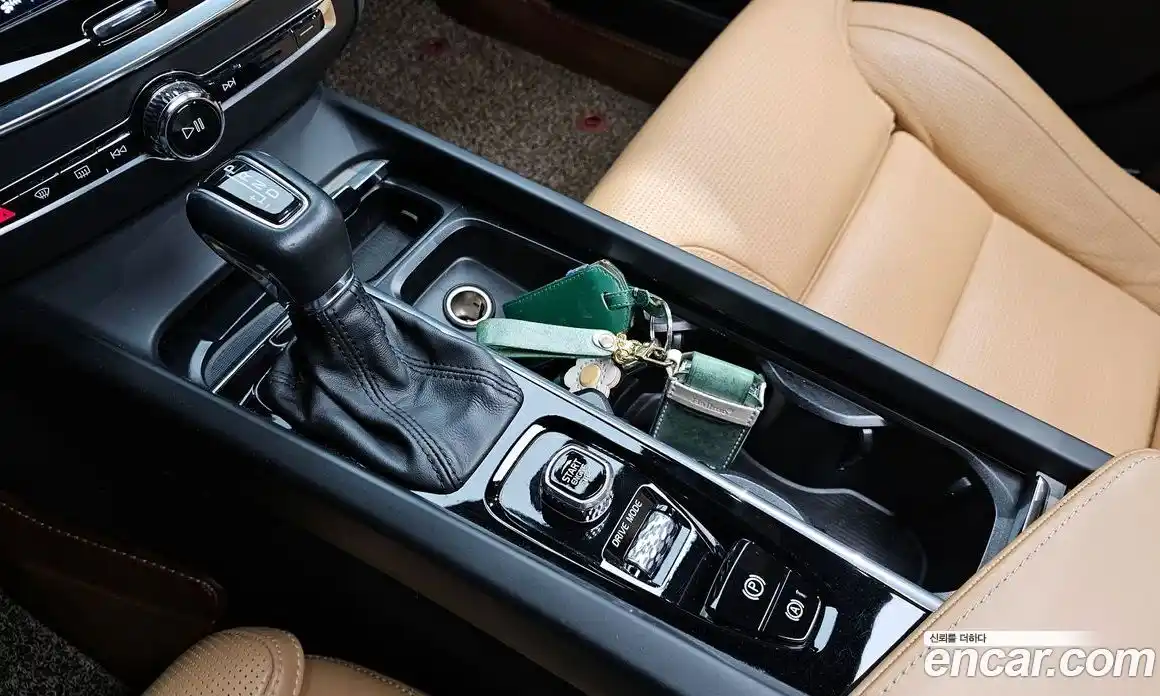 Volvo V60 2019 2.0 гидро в Москве № 1618753, фото 9