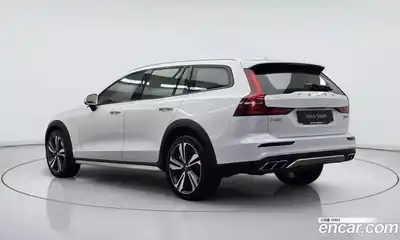 Volvo V60 2021 2.0 гидро в Москве № 1618850, миниатюра 4