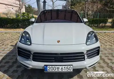 Porsche Cayenne, 2023