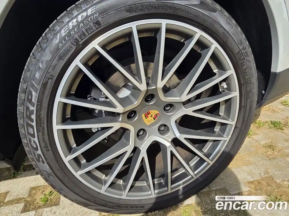 Porsche Cayenne 2023 3.0 гидро в Москве № 1618993, фото 20