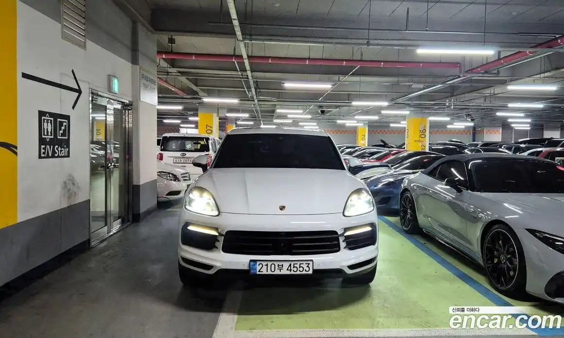 Porsche Cayenne 2019 3.0 гидро в Москве № 1619065, фото 3