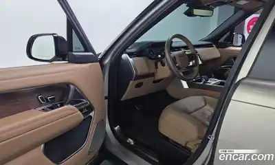 Land Rover Range-Rover 2025 4.4 гидро в Москве № 1619378, миниатюра 11