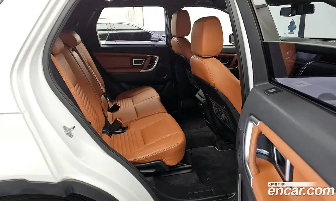 Land Rover Discovery Sport 2017 2.0 гидро в Москве № 1619598, фото 12