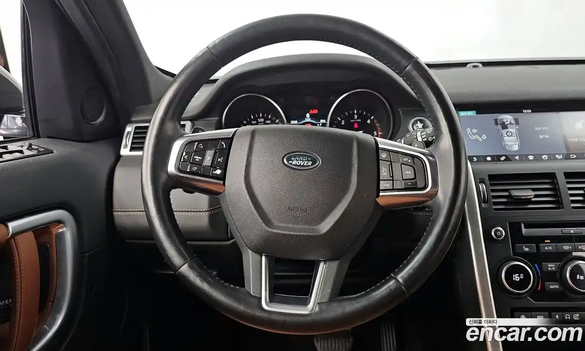 Land Rover Discovery Sport 2017 2.0 гидро в Москве № 1619598, фото 13