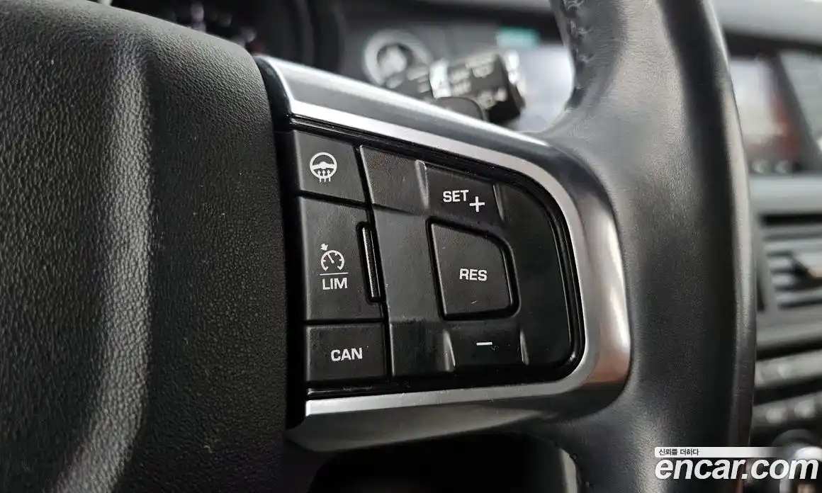 Land Rover Discovery Sport 2017 2.0 гидро в Москве № 1619598, фото 16