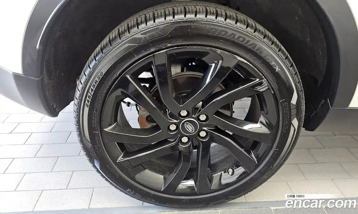 Land Rover Discovery Sport 2017 2.0 гидро в Москве № 1619598, фото 5