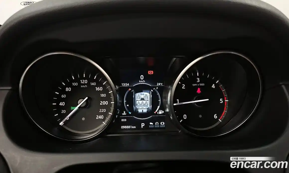 Land Rover Discovery Sport 2017 2.0 гидро в Москве № 1619598, фото 8
