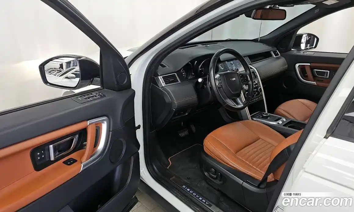 Land Rover Discovery Sport 2017 2.0 гидро в Москве № 1619598, фото 10