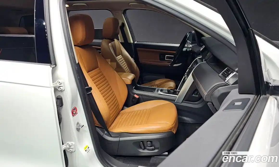 Land Rover Discovery Sport 2018 2.0 гидро в Москве № 1619609, фото 12