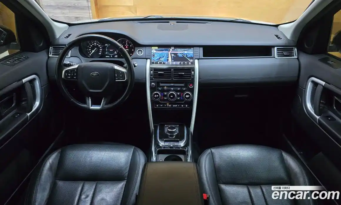 Land Rover Discovery Sport 2018 2.0 гидро в Москве № 1619632, фото 8