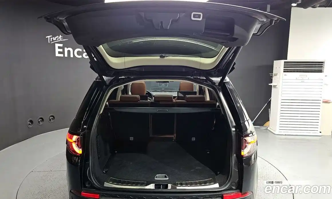 Land Rover Discovery Sport 2016 2.0 гидро в Москве № 1619706, фото 20