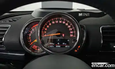 Mini Clubman 2019 1.5 гидро в Москве № 1621692, миниатюра 8