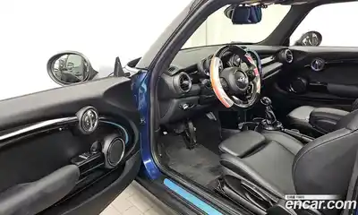 Mini Cooper 2014 1.5 гидро в Москве № 1622026, миниатюра 10