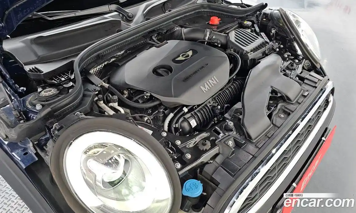 Mini Cooper 2016 2.0 гидро в Москве № 1622055, фото 6