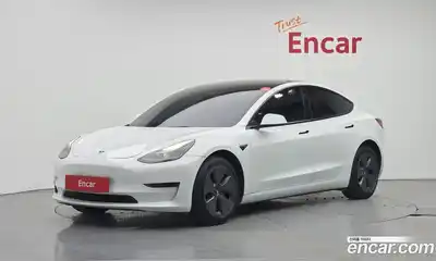 Tesla Model 3, 2022