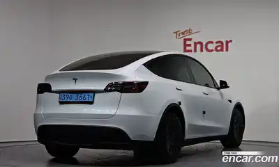 Tesla Model Y 2023 0.2 гидро в Москве № 1622529, миниатюра 2