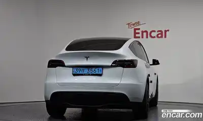 Tesla Model Y 2023 0.2 гидро в Москве № 1622529, миниатюра 4