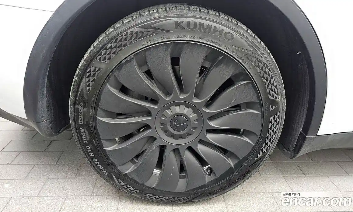 Tesla Model Y 2023 0.2 гидро в Москве № 1622529, фото 5