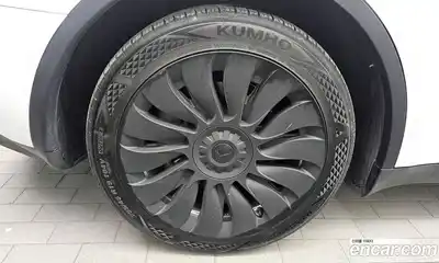 Tesla Model Y 2023 0.2 гидро в Москве № 1622529, миниатюра 5