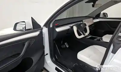 Tesla Model Y 2023 0.2 гидро в Москве № 1622529, миниатюра 10