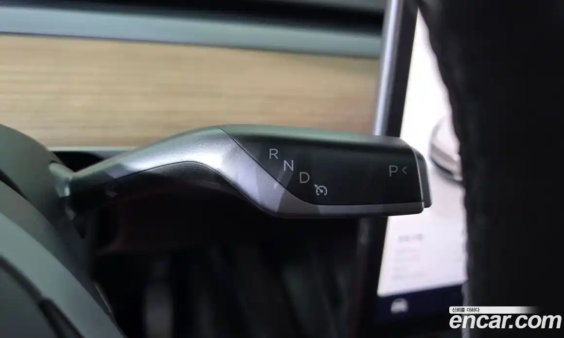 Tesla Model Y 2023 0.2 гидро в Москве № 1622566, фото 9