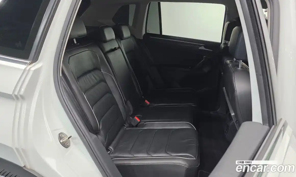 Volkswagen Tiguan 2019 2.0 гидро в Москве № 1623341, фото 12