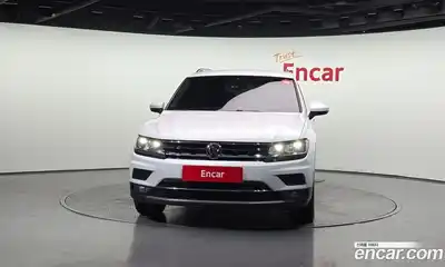 Volkswagen Tiguan 2019 2.0 гидро в Москве № 1623341, миниатюра 3