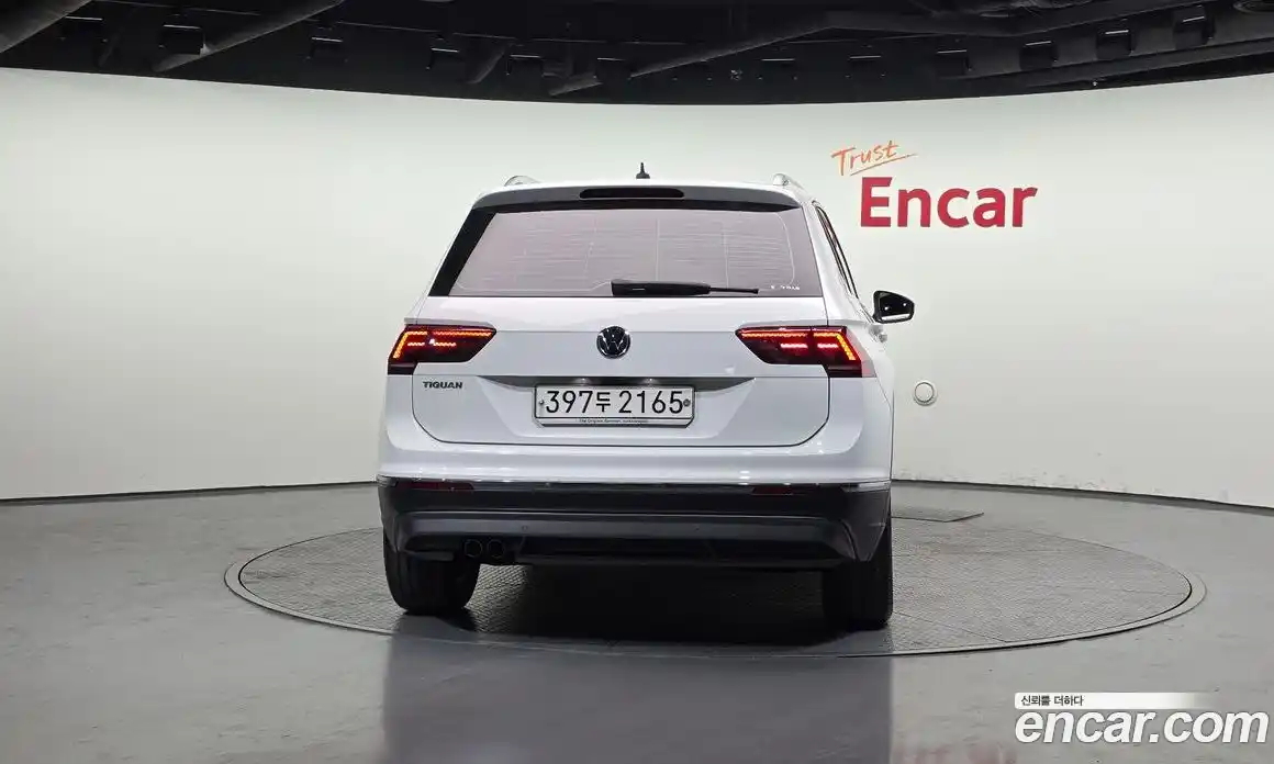 Volkswagen Tiguan 2019 2.0 гидро в Москве № 1623341, фото 4