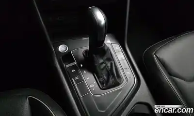Volkswagen Tiguan 2019 2.0 гидро в Москве № 1623341, миниатюра 9