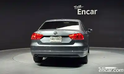 Volkswagen Passat 2014 2.0 гидро в Москве № 1623469, миниатюра 4