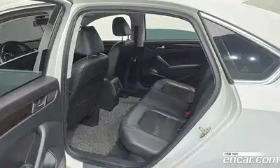Volkswagen Passat 2014 2.0 гидро в Москве № 1623508, миниатюра 12
