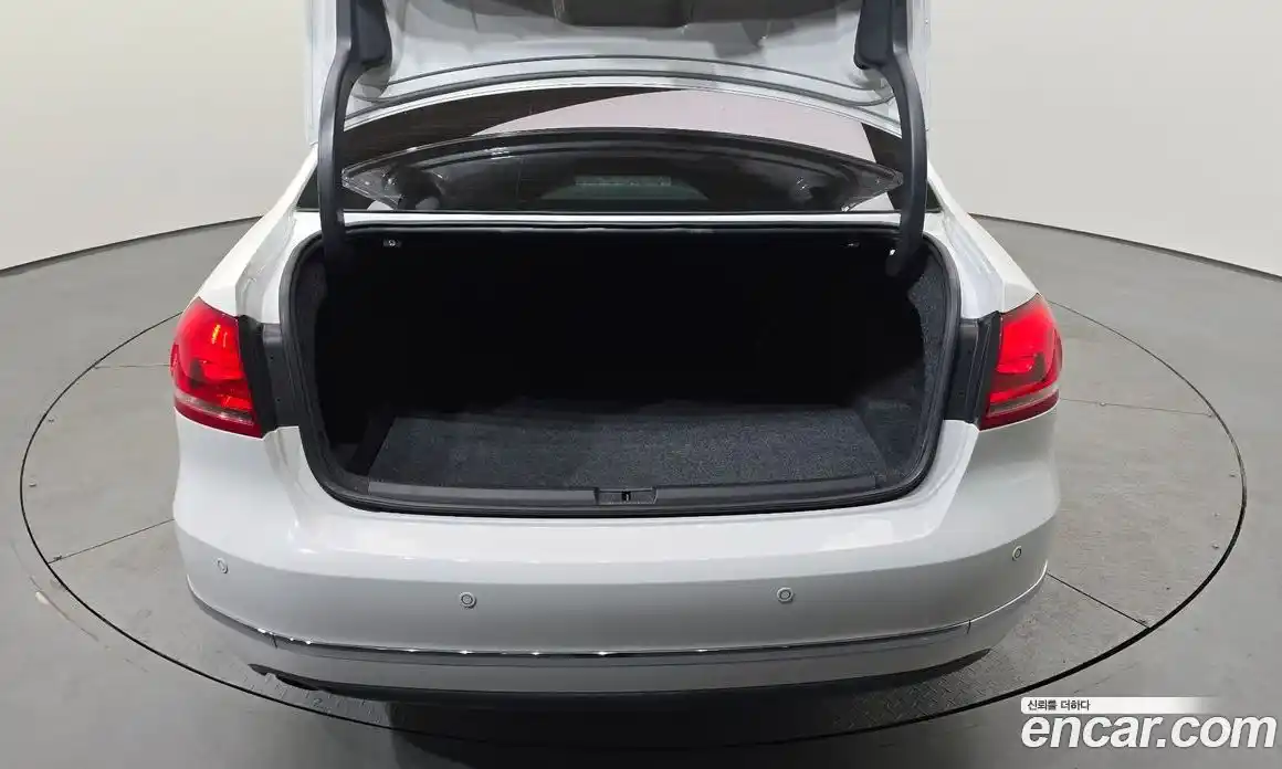 Volkswagen Passat 2014 2.0 гидро в Москве № 1623508, фото 20