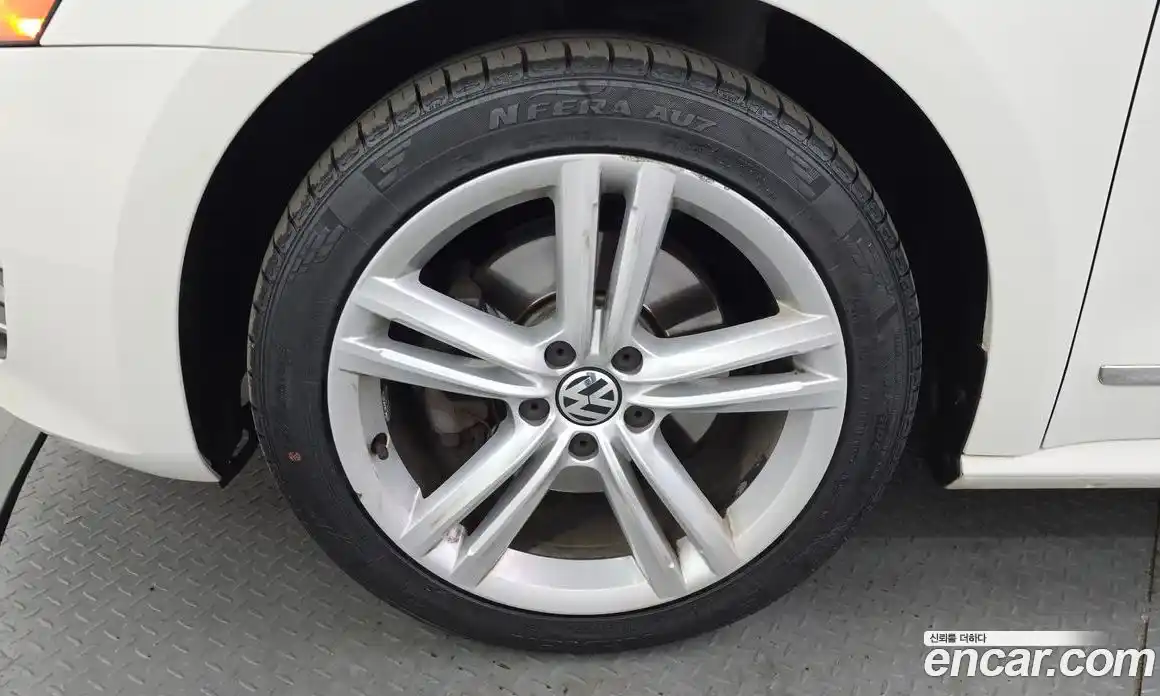 Volkswagen Passat 2014 2.0 гидро в Москве № 1623508, фото 5