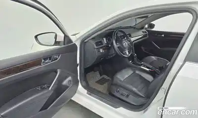 Volkswagen Passat 2014 2.0 гидро в Москве № 1623508, миниатюра 10