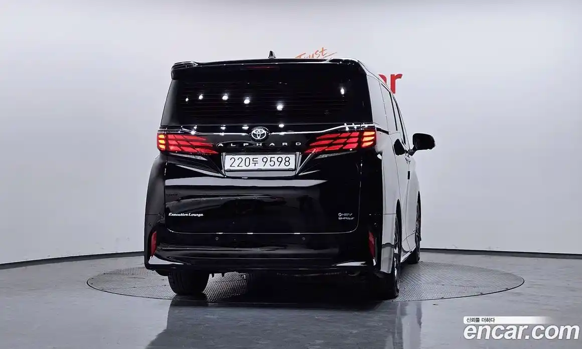 Toyota Alphard 2025 2.5 гидро в Москве № 1624316, фото 4