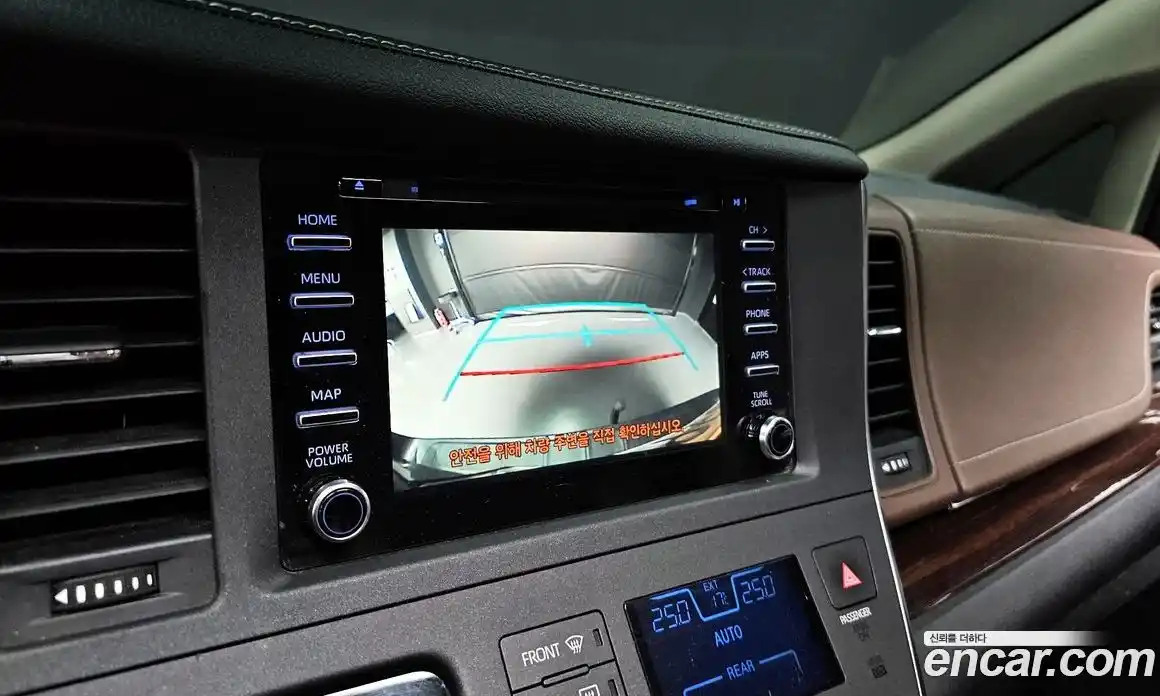Toyota Sienna 2019 3.5 гидро в Москве № 1624446, фото 15