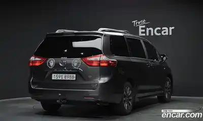 Toyota Sienna 2019 3.5 гидро в Москве № 1624446, миниатюра 2