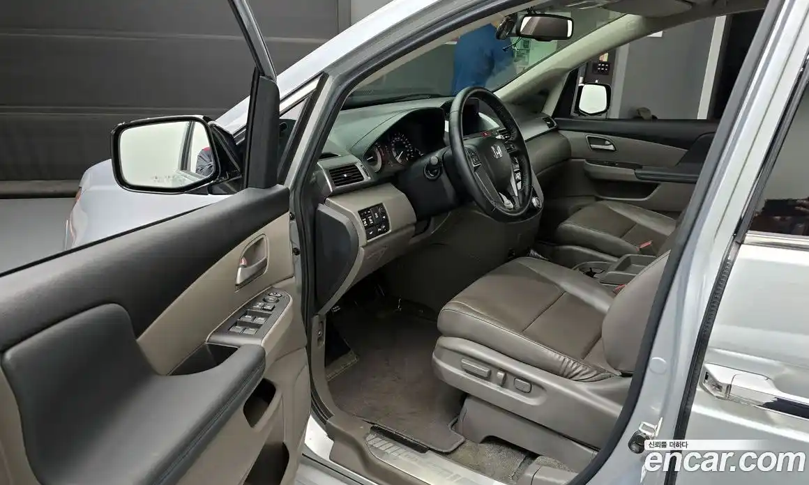 Honda Odyssey 2013 3.5 гидро в Москве № 1624588, фото 10