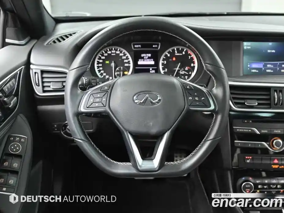 Infiniti Q30 2017 2.0 гидро в Москве № 1625777, фото 13