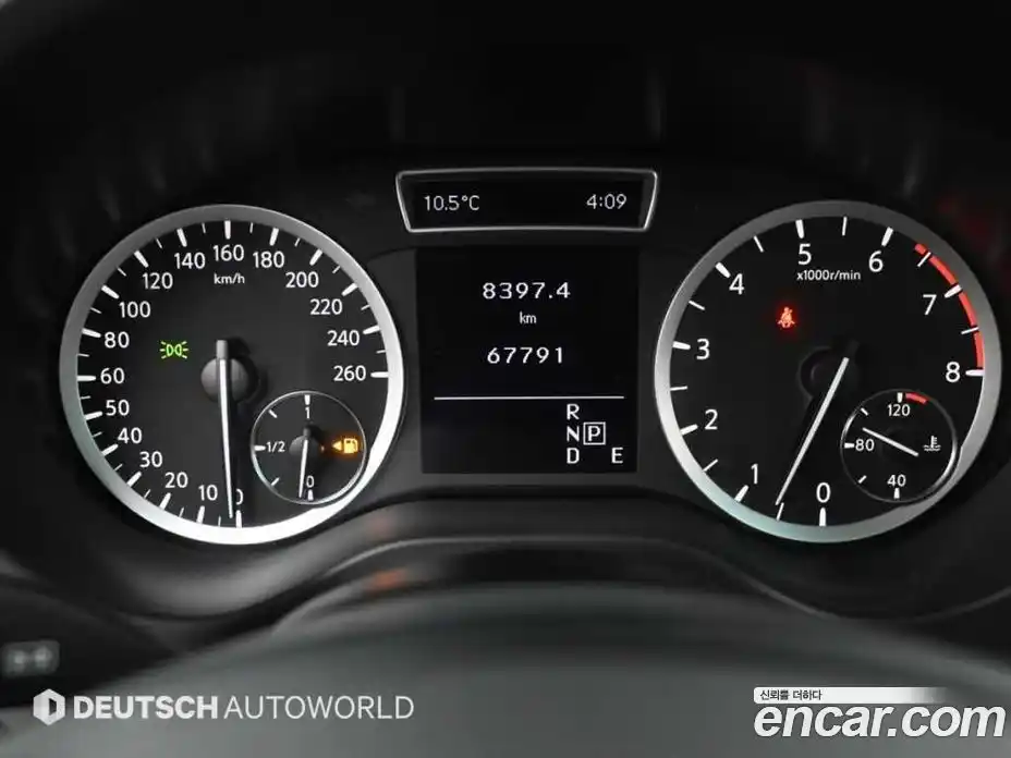 Infiniti Q30 2017 2.0 гидро в Москве № 1625777, фото 8