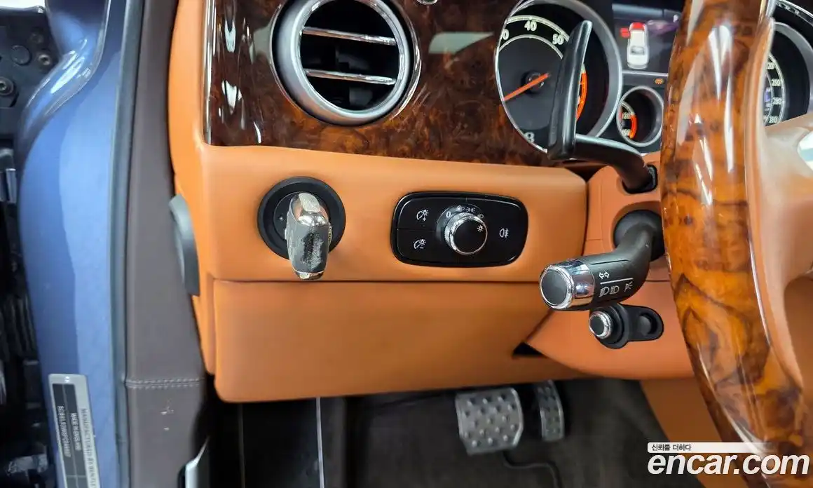 Bentley Flying Spur 2015 6.0 гидро в Москве № 1625973, фото 16