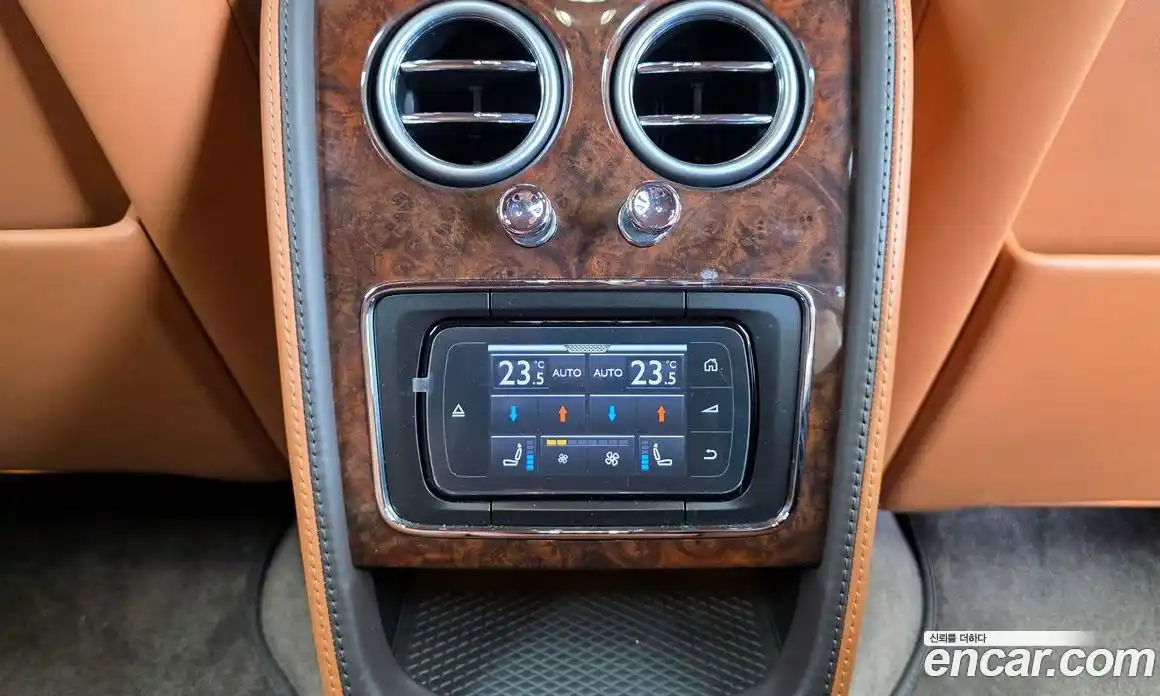 Bentley Flying Spur 2015 6.0 гидро в Москве № 1625973, фото 18