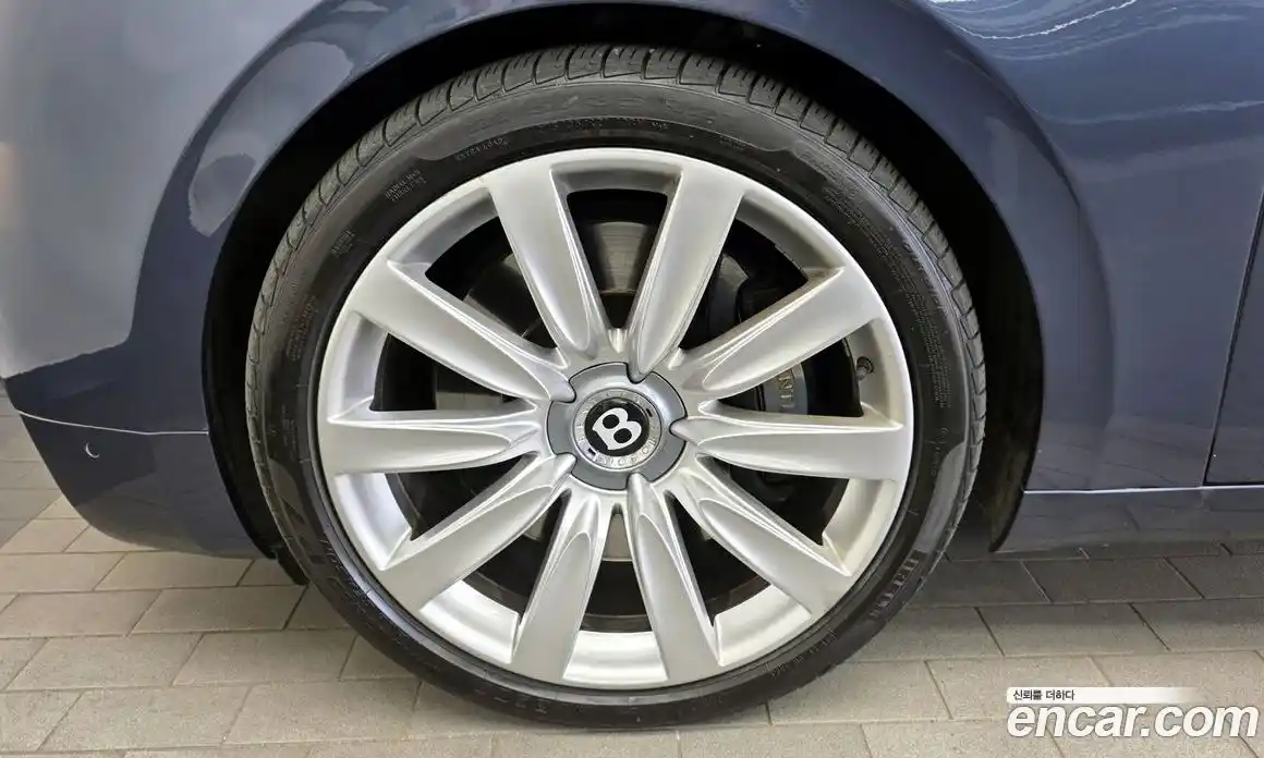 Bentley Flying Spur 2015 6.0 гидро в Москве № 1625973, фото 5