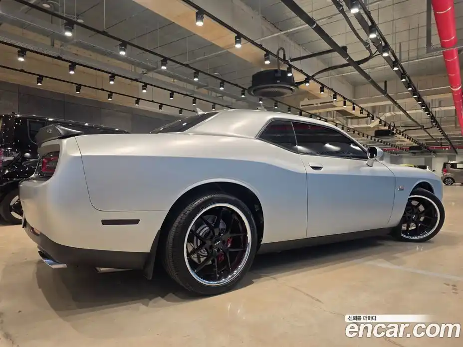 Dodge Challenger 2016 6.4 гидро в Москве № 1626176, фото 4