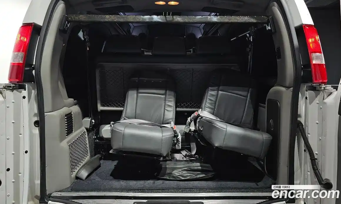 Chevrolet Express Van 2015 6.0 гидро в Москве № 1626210, фото 20
