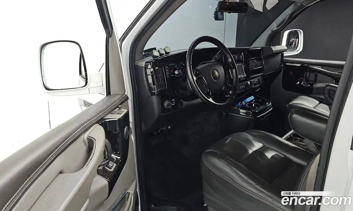 Chevrolet Express Van 2015 6.0 гидро в Москве № 1626210, фото 10
