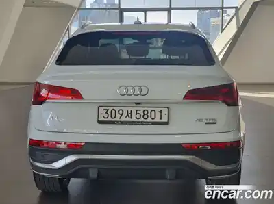 Audi Q5 2023 2.0 гидро в Москве № 164033, миниатюра 4