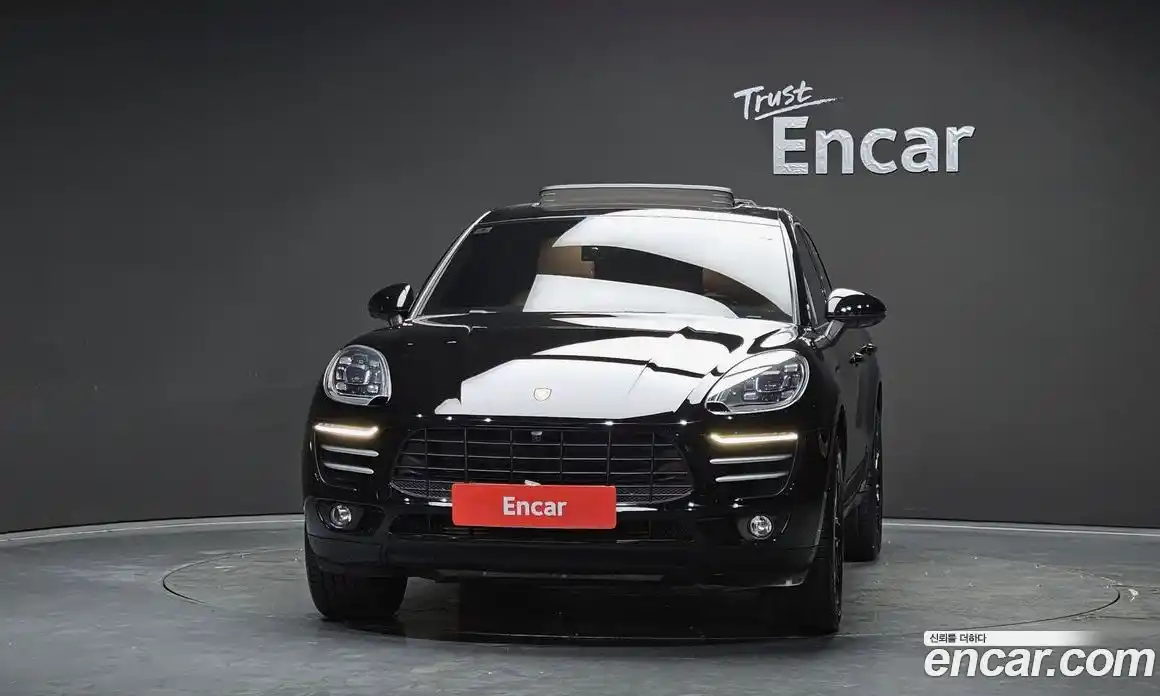 Porsche Macan 2017 2.0 гидро в Москве № 165634, фото 3