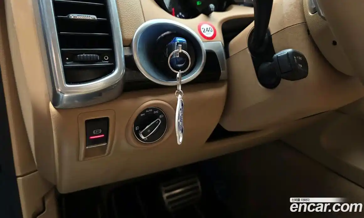 Porsche Cayenne 2015 4.1 гидро в Москве № 165657, фото 15